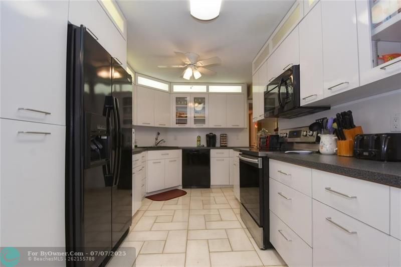 111 N Pompano Beach Blvd #304, Pompano Beach, Florida image 9