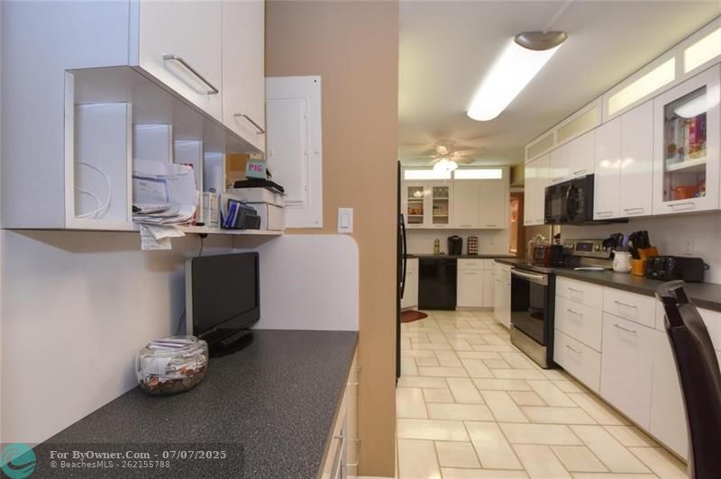 111 N Pompano Beach Blvd #304, Pompano Beach, Florida image 10