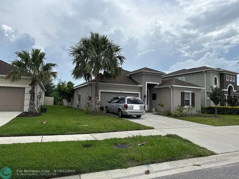 17724 Bright Wheat Dr, Lithia, Florida image 4