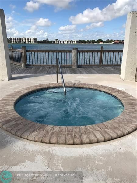 117 Lake Emerald Dr #205, Oakland Park, Florida image 29