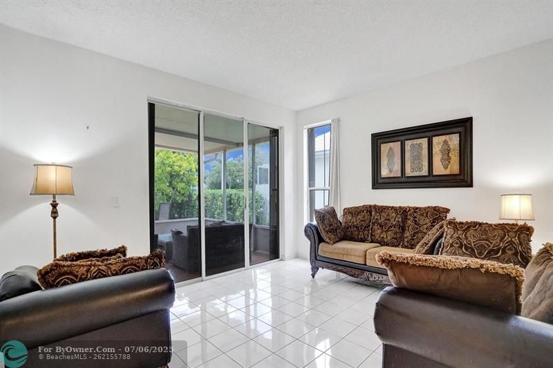 1851 NW 184th Ter, Pembroke Pines, Florida image 8