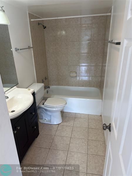 Main Bedroom Bathroom