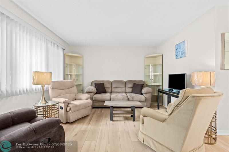 1301 SW 134th Way #103B, Pembroke Pines, Florida image 6