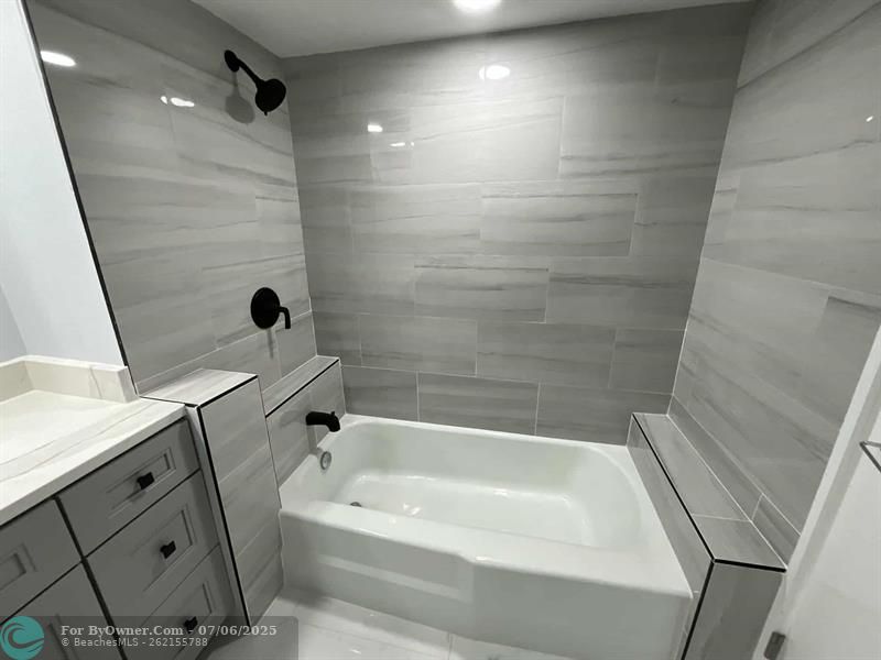 649 W Oakland Park Blvd #211-A, Wilton Manors, Florida image 13