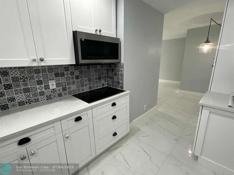649 W Oakland Park Blvd #211-A, Wilton Manors, Florida image 7