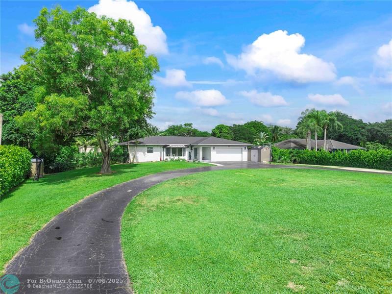 5939 NW 79th Way, Parkland, Florida image 4