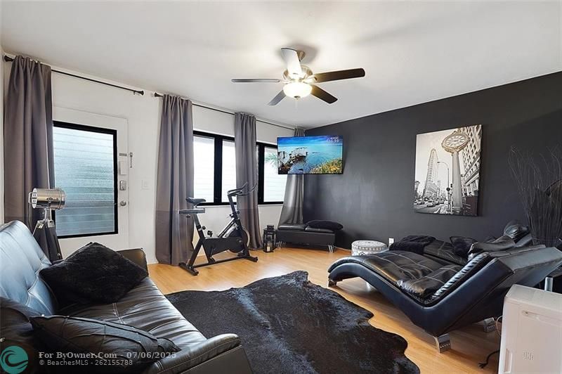 1000 SW 10th Ave #22, Hallandale Beach, Florida image 9