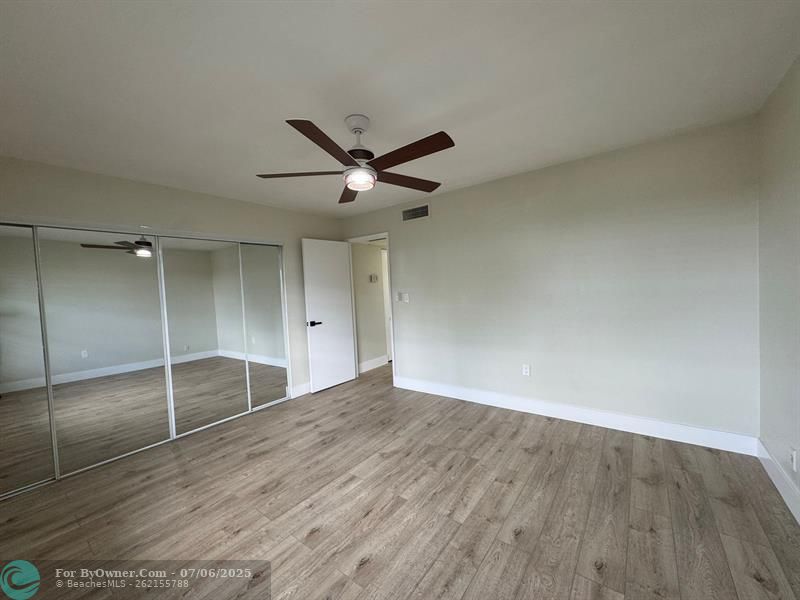 809 W Oakland Park Blvd #J10, Oakland Park, Florida image 3