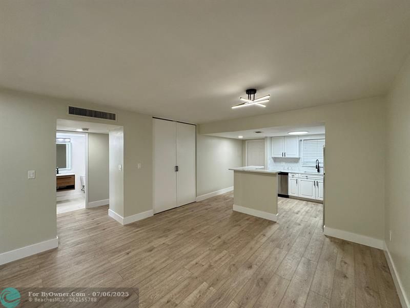 809 W Oakland Park Blvd #J10, Oakland Park, Florida image 5
