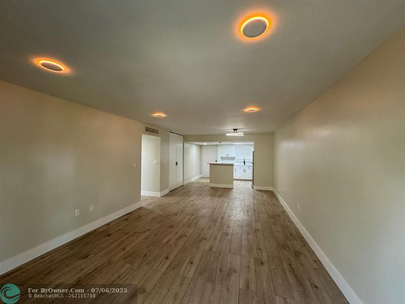 809 W Oakland Park Blvd #J10, Oakland Park, Florida image 7