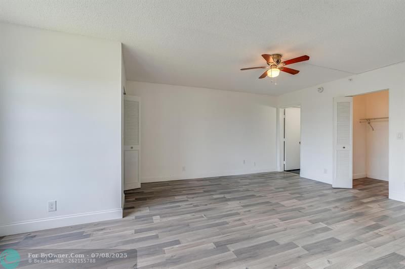 2200 S Cypress Bend Dr #604, Pompano Beach, Florida image 19