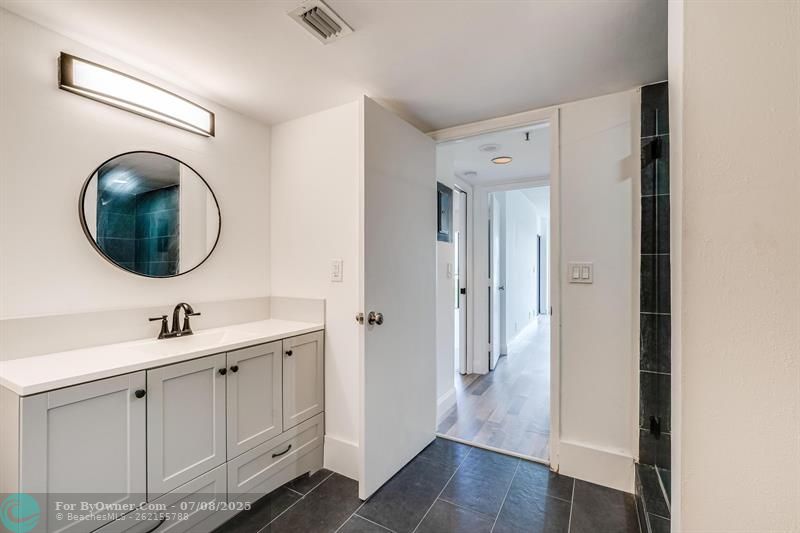 2200 S Cypress Bend Dr #604, Pompano Beach, Florida image 22