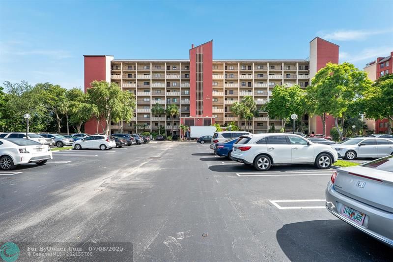 2200 S Cypress Bend Dr #604, Pompano Beach, Florida image 29
