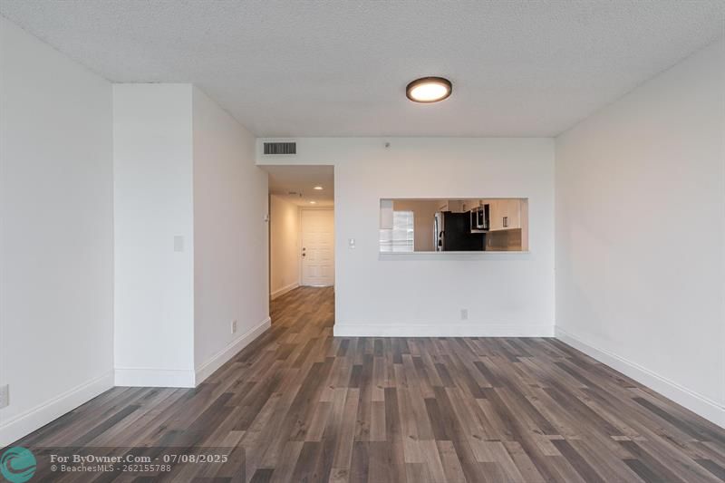 2200 S Cypress Bend Dr #604, Pompano Beach, Florida image 8
