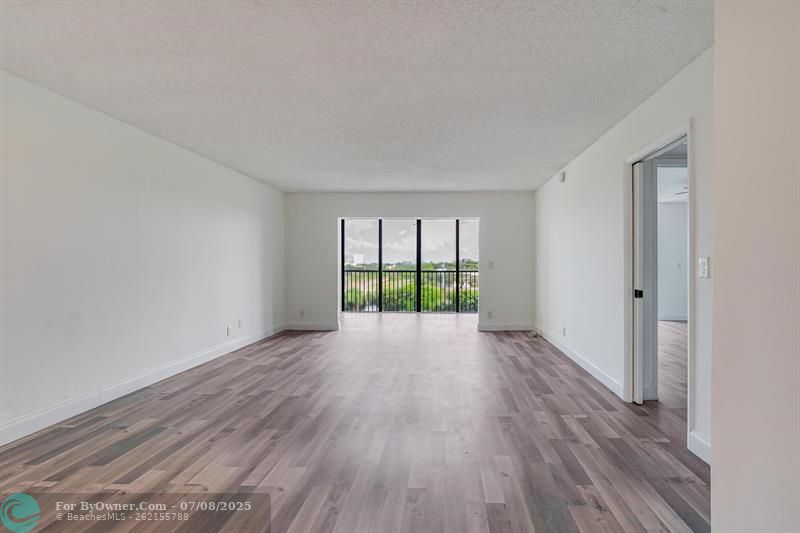 2200 S Cypress Bend Dr #604, Pompano Beach, Florida image 9