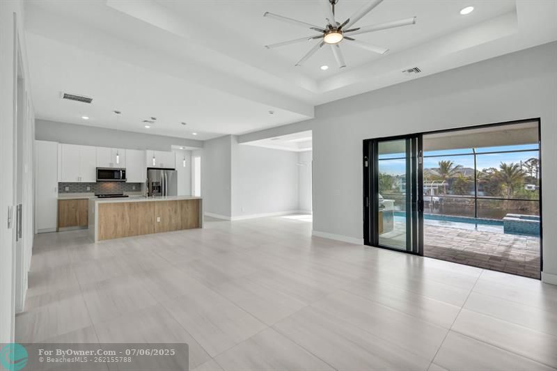 15133 Amsterdam, Port Charlotte, Florida image 4