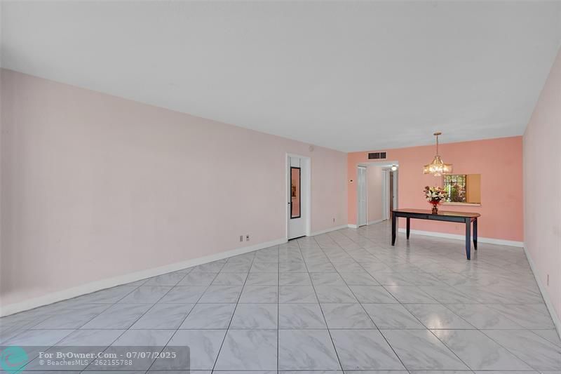860 SE 6th Ave #304, Deerfield Beach, Florida image 11