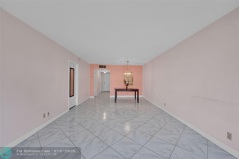 860 SE 6th Ave #304, Deerfield Beach, Florida image 13