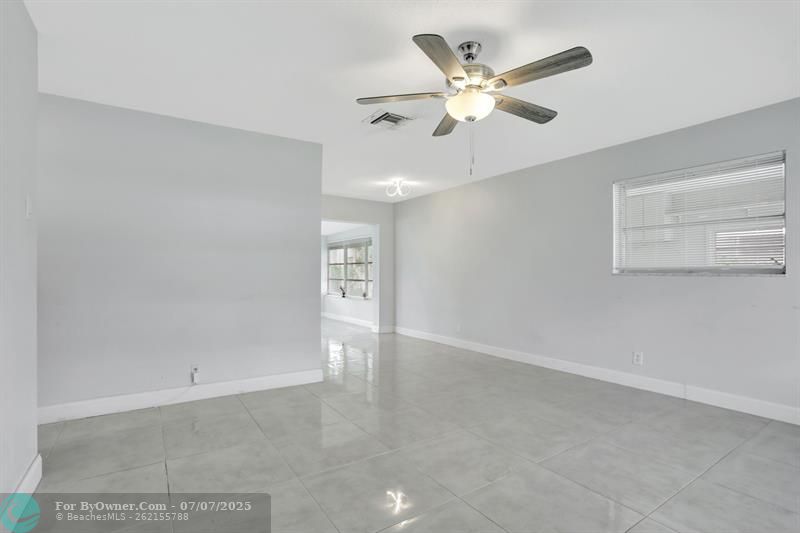 Single Family, Tamarac, Florida image 30
