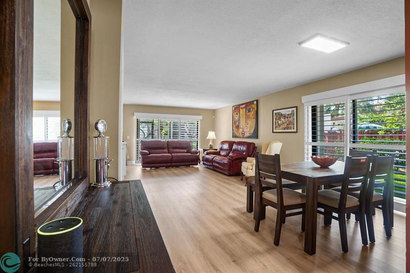 410 Lakeview Dr #104, Weston, Florida image 11