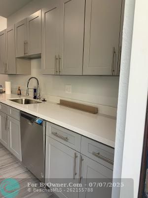 Single Family, Deerfield Beach, Florida image 5