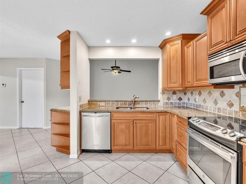 1251 NW 52nd Way, Deerfield Beach, Florida image 7