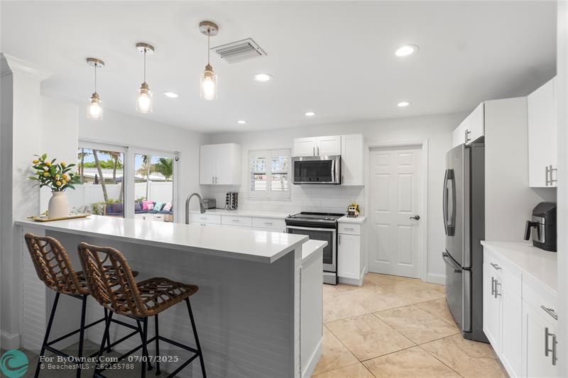261 SE 8th St, Pompano Beach, Florida image 11
