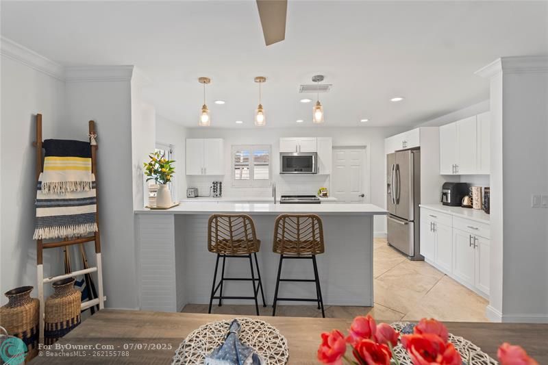261 SE 8th St, Pompano Beach, Florida image 3