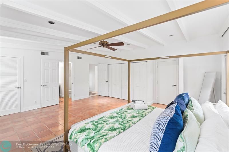261 SE 8th St, Pompano Beach, Florida image 21