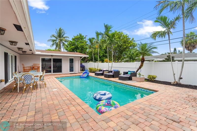 261 SE 8th St, Pompano Beach, Florida image 25