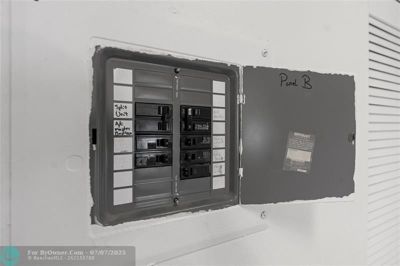 261 SE 8th St, Pompano Beach, Florida image 29