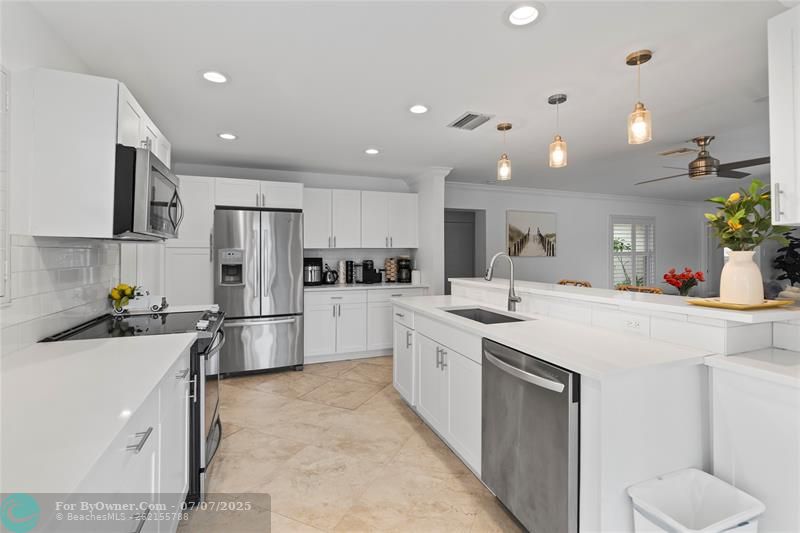 261 SE 8th St, Pompano Beach, Florida image 5