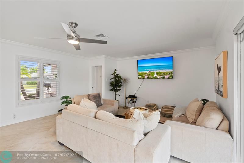 261 SE 8th St, Pompano Beach, Florida image 9