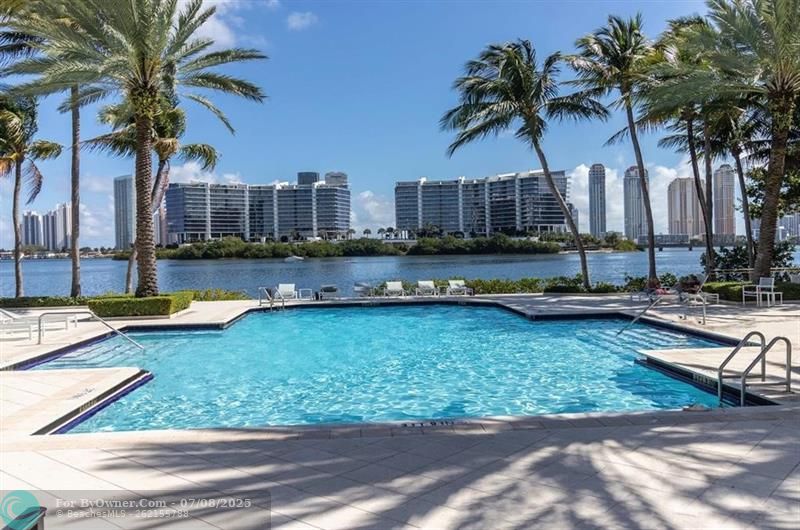 3205 NE 184th St #9304, North Miami Beach, Florida image 3