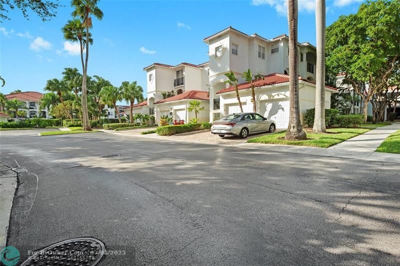 3205 NE 184th St #9304, North Miami Beach, Florida image 4