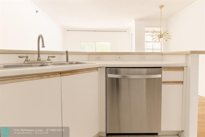 3205 NE 184th St #9304, North Miami Beach, Florida image 9