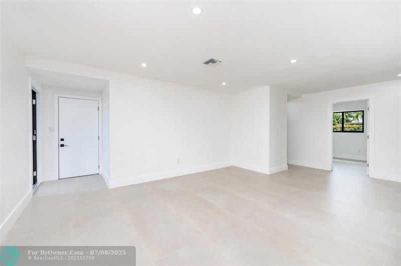18101 NW 84th Ave, Hialeah, Florida image 14