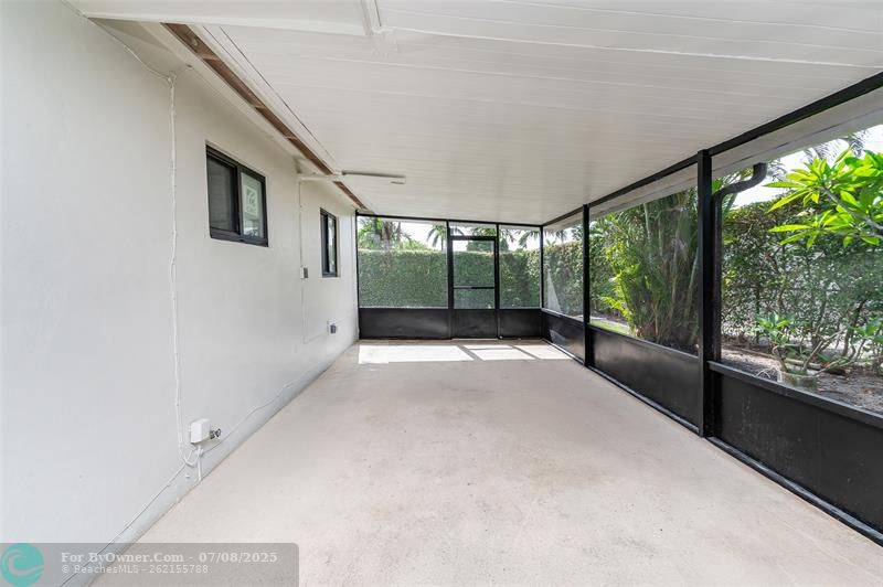 18101 NW 84th Ave, Hialeah, Florida image 27