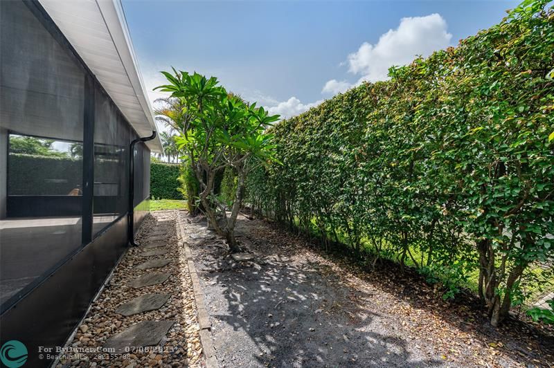 18101 NW 84th Ave, Hialeah, Florida image 32