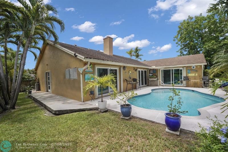 9811 NW 53rd Ct, Coral Springs, Florida image 9