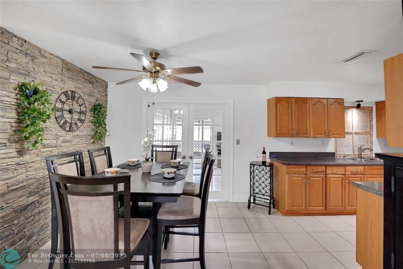 8107 NW 93rd Ter, Tamarac, Florida image 9