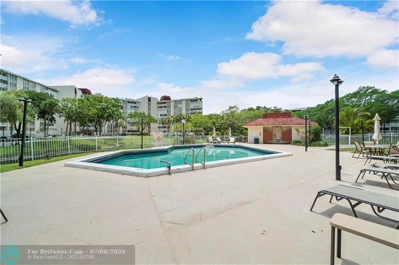 7081 Environ Blvd #242, Lauderhill, Florida image 5