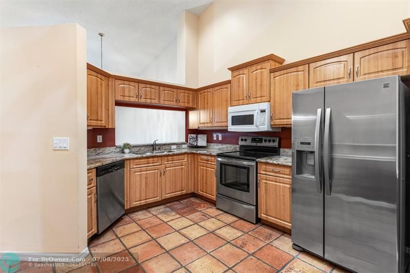 Kitchen features granite countertops!