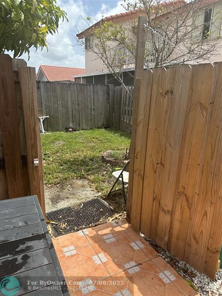 Exit to side of house