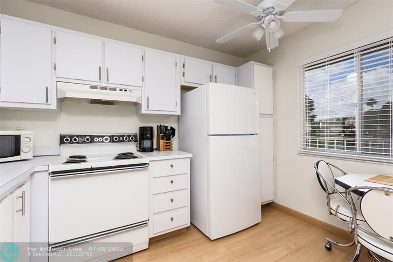 6795 Huntington Ln #201, Delray Beach, Florida image 4