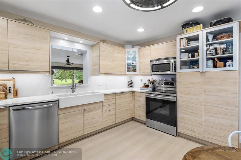 8104 Pine Cir #8104, Fort Lauderdale, Florida image 13