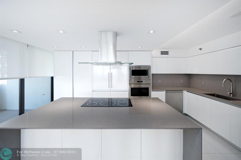5757 Collins Ave #1805, Miami Beach, Florida image 18