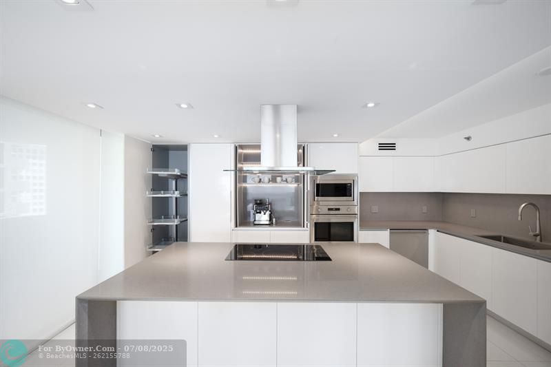 5757 Collins Ave #1805, Miami Beach, Florida image 19