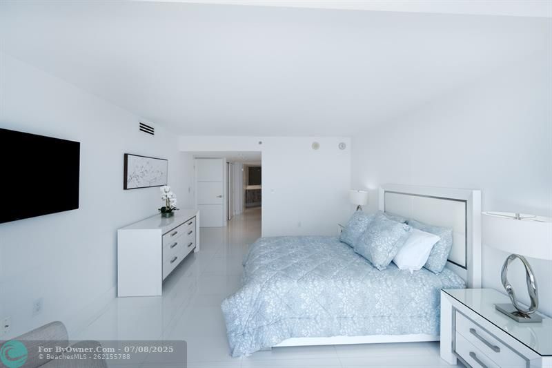 5757 Collins Ave #1805, Miami Beach, Florida image 26