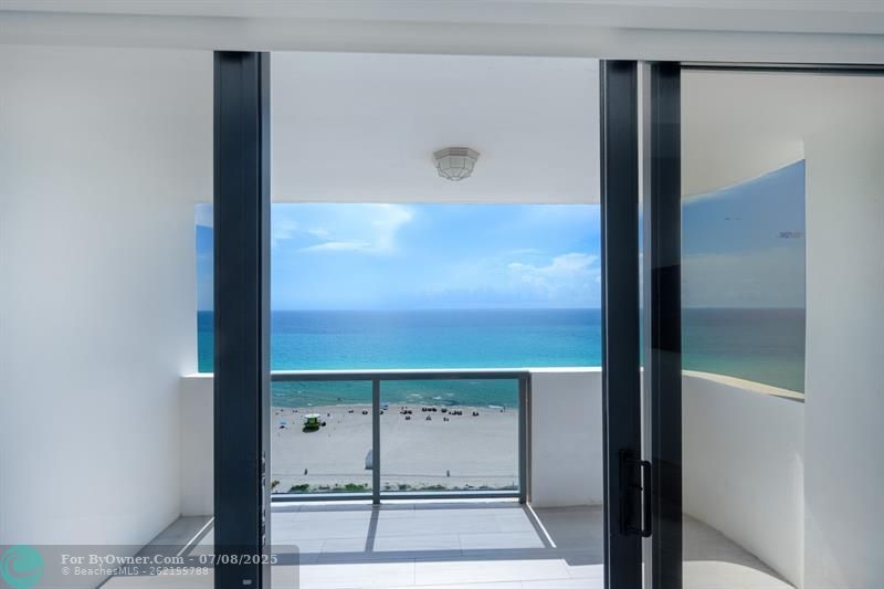 5757 Collins Ave #1805, Miami Beach, Florida image 27
